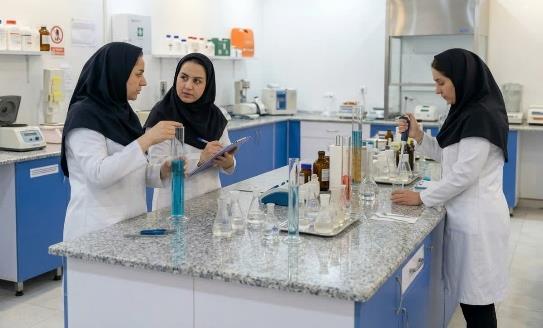 تیم آزمایشگاه و تحقیق و توسعه ایستا صنعت وطن